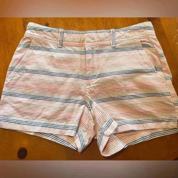 Gap Shorts - Picture 1 of 2